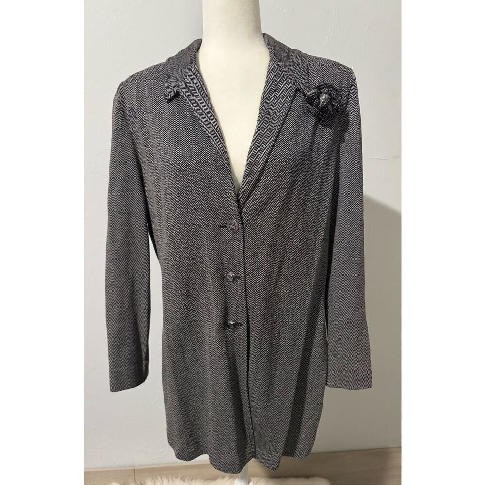 St. John 3 button front sweater blazer 14